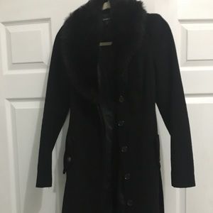 Bebe Evening cost with faux fur neck line